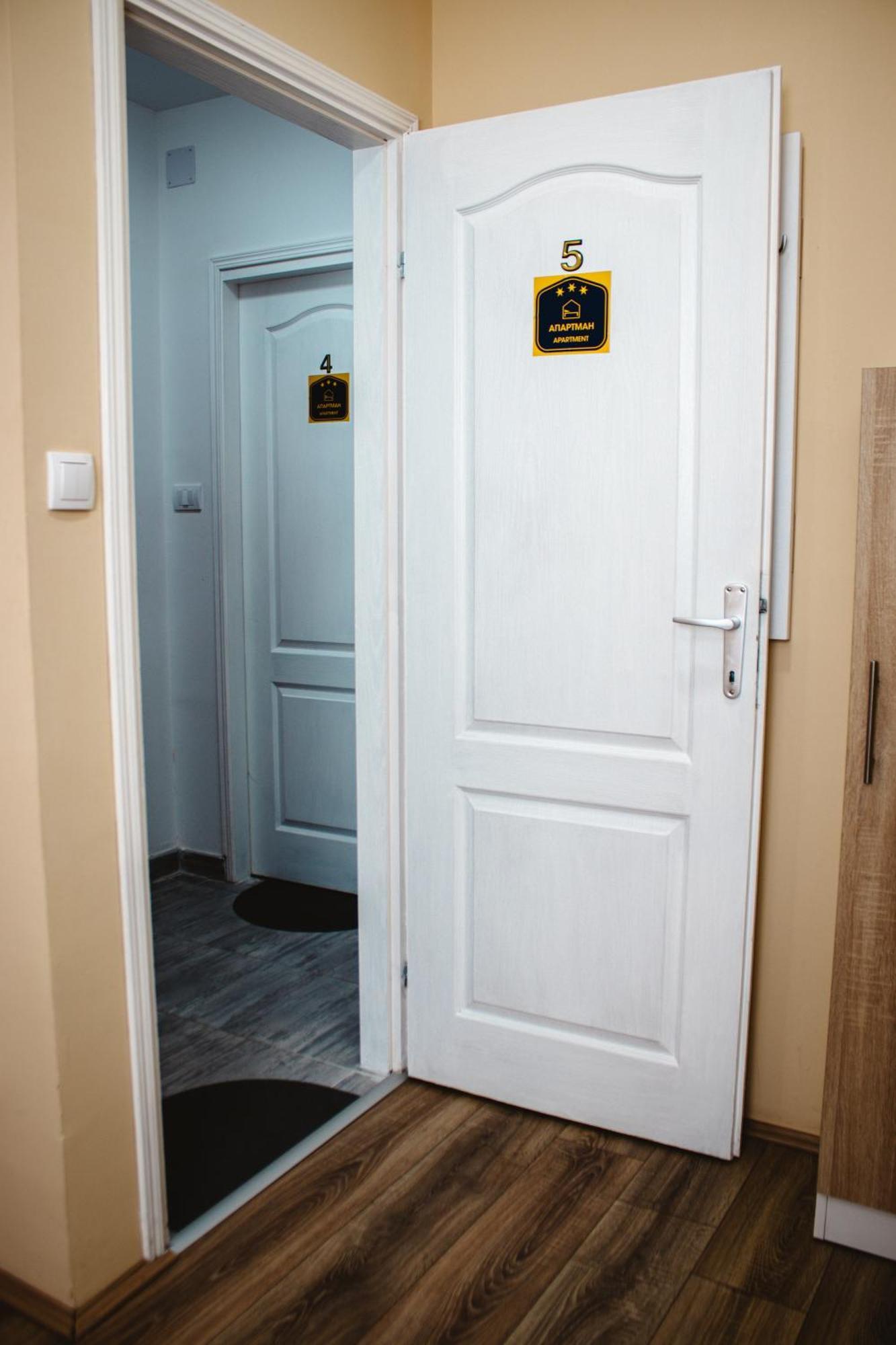 S. A. L. 2 Apartment Becicherecul Mare Exterior foto